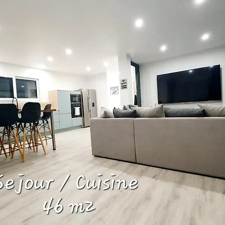 Belle Contemporaine 10/12 Personnes Villa