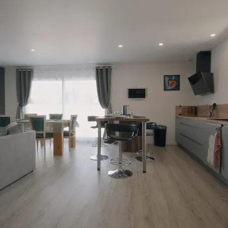 Belle Contemporaine 10/12 Personnes *